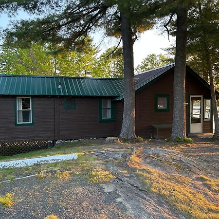 Paddler'S Rest Lakeside Cabins And Motel Long Lake Exteriér fotografie